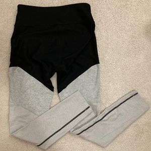 Outdoor voices leggings